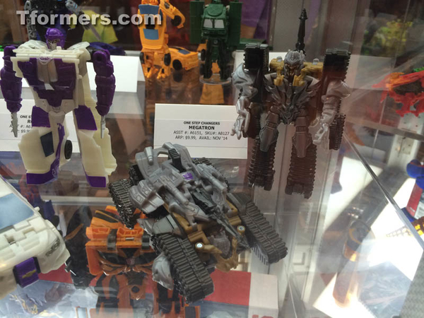 Botcon 2014 Hasbro Booth Age Of Extinction Display  (18 of 153)